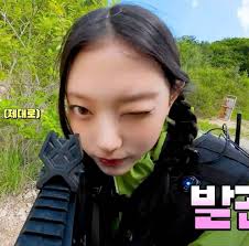 🌷Kim Min-ji🌷's✨️Healthcare🩺Eat lots of peaches🍑! They purify your  blood.