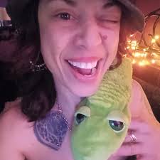 Melissa Close (@lovielissa) • Instagram photos and videos