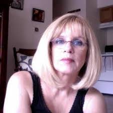 Janet Pehowski's Instagram, Twitter & Facebook