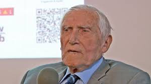 He was born into a catholic family on february 22, 1922 in vilnius, then. Prof Witold Kiezun Powstanie Nie Wybuchlo 1 Sierpnia Youtube