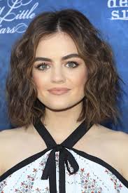 Lucy hale's amazing hair transformation. Lucy Hale S Hairstyles Hair Colors Steal Her Style
