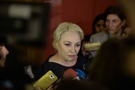 Un psd condus de viorica dăncilă ar însemna un eșec similar și la alegerile locale și parlamentare, care se apropie, iar în acest context psd ar fi la un pas să iasă definitiv din scena politică, susțin aceleași surse. Se Incinge Lupta Pentru Putere In Psd Cine Este Singurul Om Care Se LuptÄƒ Cu Viorica