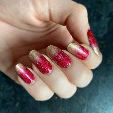 You'll feel extremely luxurious while sporting this striking manicure. 25 Flattering Red And Gold Nail Designs For 2021