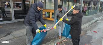 Baden-Württemberg: Junge Muslime beim Neujahrsputz in Aalen: "Unser Stadtbild, das wir prägen wollen"