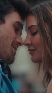 Madelyn Cline Portugal Porto Dia 25 De Agosto