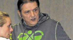 Uli Mnietzkowski gibt im Derby sein Debüt