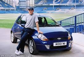 Wayne mark rooney (liverpool, 24 ottobre 1985) è un allenatore di calcio ed ex calciatore inglese, di ruolo attaccante, tecnico del derby county. Slow Sports News On Twitter Young Everton Striker Wayne Rooney Poses With His New Ford Ka Efc Http T Co Hieq80rveh