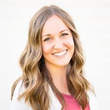 Ashley Phipps's Instagram, Twitter & Facebook