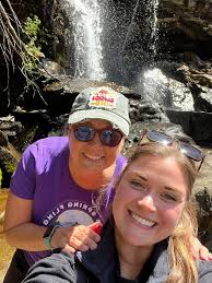 Lots of water and green still available to enjoy in Flinn Springs County  park for dreaming by the spring! Yesterday.