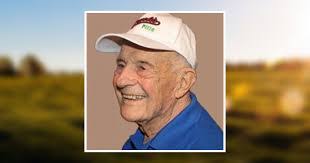 Samuel Ricci's Instagram, Twitter & Facebook