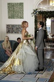 Blake Lively Tried On Her Character S Wedding Dress The Day After Her Actual Wedding To Ryan Reynolds Gossip Girl Wedding Dan Gossip Girl Gossip Girl