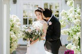 Dreamy Brunch Wedding At Auberge Du Pommier Brunch Wedding Wedding Intimate Wedding Ceremony