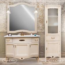 Caratterizzati da linee molto pulite, geometrie e colori minimal i bagni. Arredo Bagno Completo Stile London Colore Avorio Decape Le Chic Arredamenti