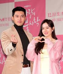 From the extended 16+ episode long stories to unforgettable characters, there really is nothing quite like a good korean drama. Chinese Netizens Celebrate Love After South Korean Drama Crash Landing On You Comes To An End Global Times