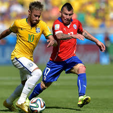 Horrific giveaway by hulk off the brazil throw. Brazil Vs Chile Final Score 1 1 3 2 Brazil Sneak Into Quarterfinals On Penalties Sbnation Com