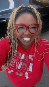 IYKYK Peace, Love, & Joy Vooglam is where it's at! ❤️❤️❤️