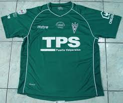 Club de deportes santiago wanderers is a football club in valparaíso, chilean football federation, after being relegated from the campeonato nacional at the end of the 2017 transición tournament. Santiago Wanderers Home Camisa De Futebol 2009