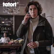 Luis santos musste aus seiner heimat fliehen, da dort eine militärjunta die macht übernommen hat. Tatort Beitrage Facebook