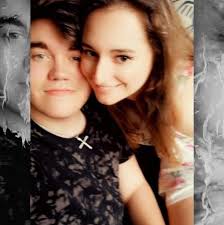 Who has beaten the tomb and has the calling card to prove it?