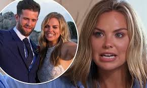Everything to know about the new bachelorette, former pageant queen hannah brown. The Bachelorette Hannah Brown Gives Final Rose To Jed Wyatt But Ends Engagement After Betrayal Daily Mail Online