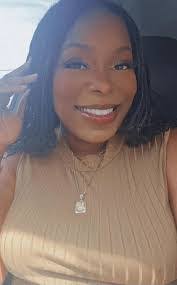 Ashley Dreamer's Instagram, Twitter & Facebook