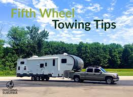 And it is specifically due to the hitching mechanism being mounted directly above the rear axle of the truck. Fifth Wheel Towing Tips Ditching Suburbia