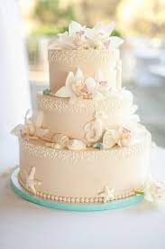 Beach Themed Wedding Cake With Seashells And Seahorses Bolos Para Casamento Na Praia Ideias De Bolo De Casamento Bolo De Casamento