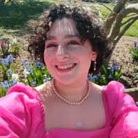 Inez Nieves's Instagram, Twitter & Facebook