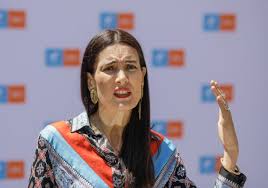 „sunt aici ca simplu cetăţean. Clotilde Armand AcuzÄƒ O TentativÄƒ De FraudÄƒ La Bec Sector 1 Daniel Tudorache NiÈ™te Prostii Spotmedia Ro
