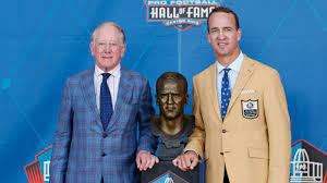 While manning went on to have a hall of fame career, leaf lasted only three seasons in the nfl with 14 touchdowns to 36 interceptions (3,666 passing yards). 2sar7qjr2 Ytlm