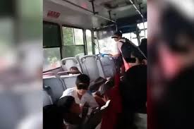 Atacan camión con alumnos en Sinaloa; hieren a chofer