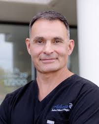 The medical system is failing women, and I'm changing that 👨‍⚕️ I became a  doctor through an unexpected path… I was an Air Force linguist and thought  I'd be a flyboy forever,