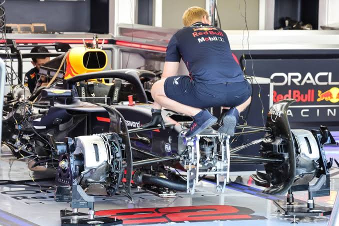 Tech F1i: McLaren brings all-new rear wing assembly to Monza