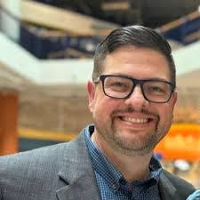 Dean Bach's Instagram, Twitter & Facebook