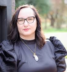 Anna Glider's Instagram, Facebook & TikTok