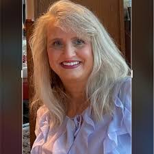 Laurie Finley's Instagram, Twitter & Facebook