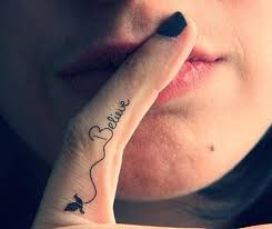 Xăm mình bằng mực bút lông. Top Nhá»¯ng Hinh XÄƒm Ngon Tay Cá»±c Cháº¥t Thiáº¿t Káº¿ Hinh XÄƒm Hinh XÄƒm Ngon Tay Ngon Tay