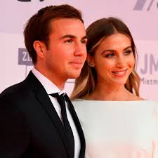 Die feier ist schon morgen! Ann Kathrin Gotze Sie Zeigt Erstes Hochzeitsfoto Mit Mario Auf Instagram Gala De