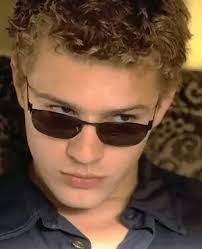 Ryan Phillippe 🌟 6.7