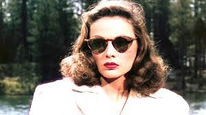 Jeanne Tierney's Instagram, Twitter & Facebook