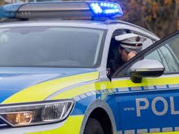 Wann genau liegt eine fahrerflucht vor? Unfallverursacher Begeht Fahrerflucht In Felde
