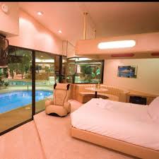 Sybaris Romantic Weekend Getaways In Chicago Milwaukee Indianapolis Romantic Weekend Getaways Romantic Weekend Romantic Weekend Trips