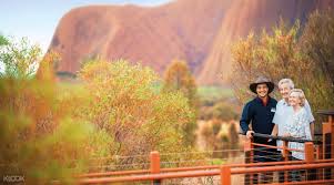 uluru sunrise guided base walk