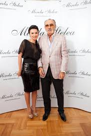 Prezentatoarea tv ofera cateva sfaturi simple fanilor sai pentru a scapa de intoxicarea si. Andreea Marin Geanina Ilies Si Ellie White Sexy Si Elegante In Noile Rochii Mirela Stelea Admirate De Ion Tiriac Si De Peste 100 De Invitati Adpm