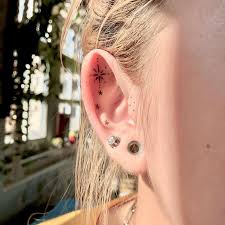 Small, delicate and beautiful tattoos are, more often than not, left for females simply because they. Best Dainty Delicate Tattoo Designs To Consider Fresh Blooms Cute Pets And More Buro 24 7 Singapore