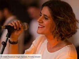 Attirée par la musique depuis toujours, joana balavoine prend la relève et démarre une carrière dans la chanson. Joana Balavoine Les Premieres Confidences De La Fille De Daniel Balavoine Femme Actuelle Le Mag