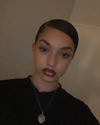 Sienna.mann (@sienna.mann) • Instagram photos and videos