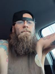 If there are any women that live her from Pittsburgh please let me know.  Joe