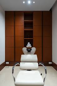Here are the 5 things you need to know to bring in new clients! 21 Clever Small Salon Design Ideas To Maximize Your Space