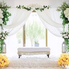 Pastikan pelamin yang dipilih bersesuaian dengan budget anda. 12 Idea Pelamin Tema Putih Untuk Majlis Kahwin Pesona Pengantin